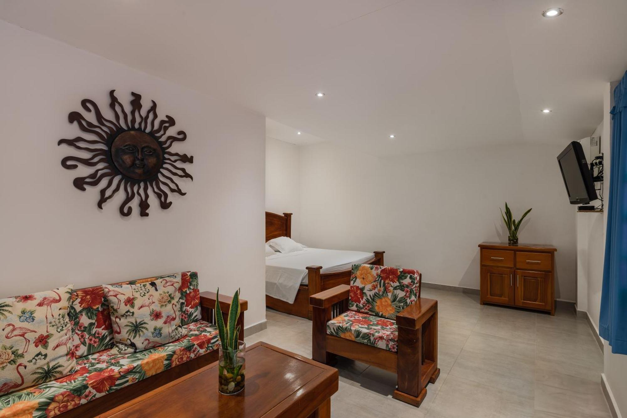 Hotel Villa Camila Ла Пинтада Екстериор снимка